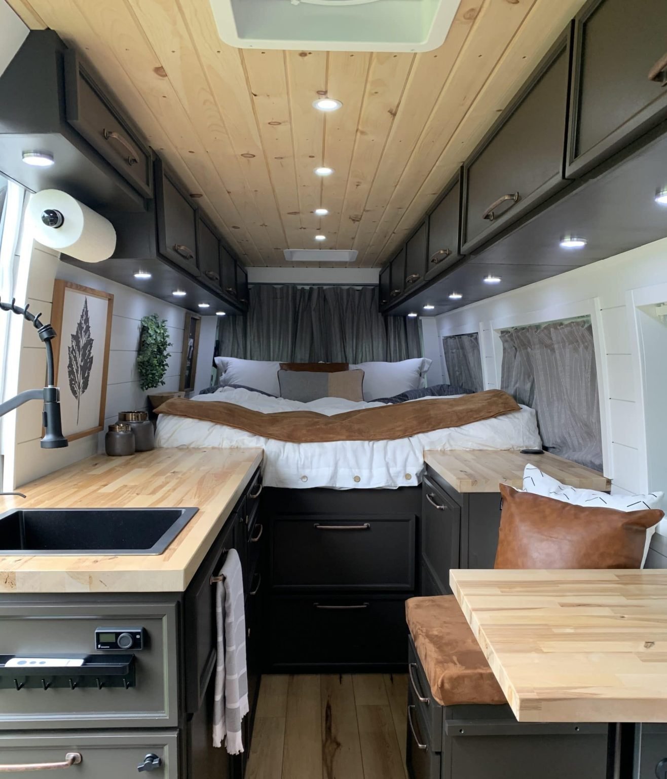 Luxury Sprinter Van Service California | Elite, Stylish Travel Solutions